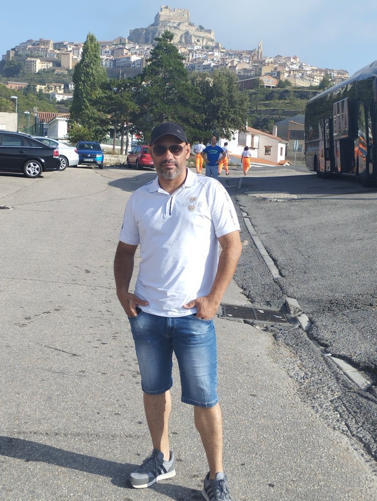 Imagen de hola soy alexander me gustaria conocer una chica de españa para amistad