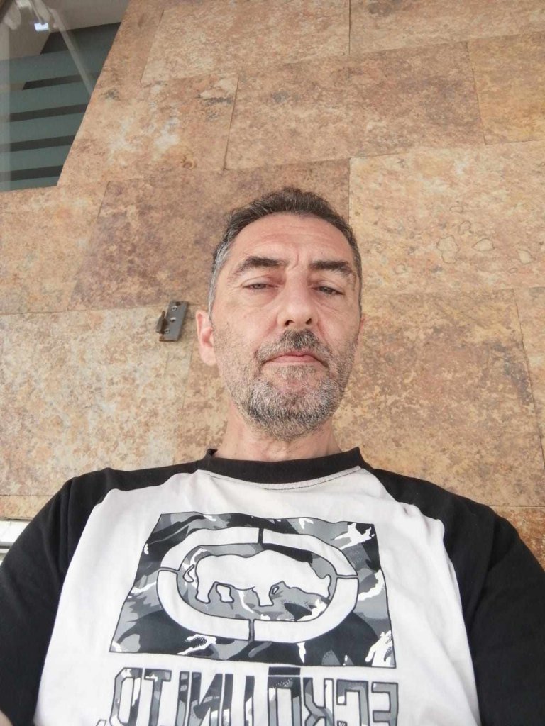 Imagen de Busco chica latina en España de 26 a 35 años para relación estable