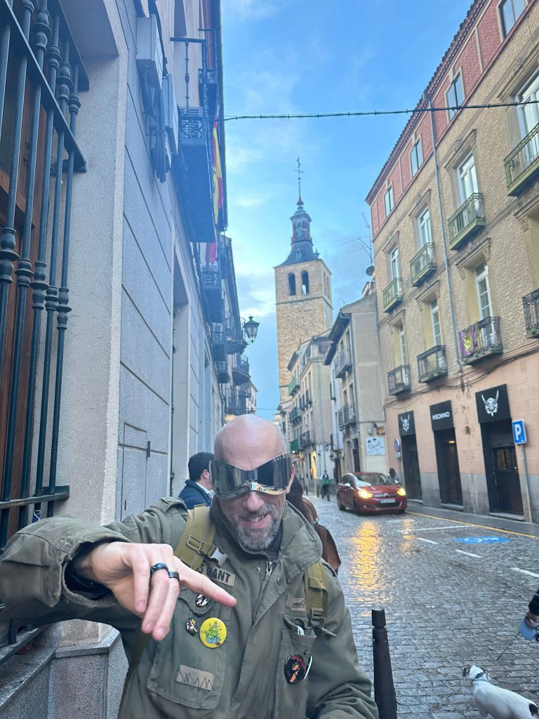 Imagen de Socializar con gente y conocer amigas