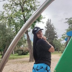 Laraaa