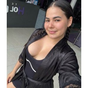 Camila12